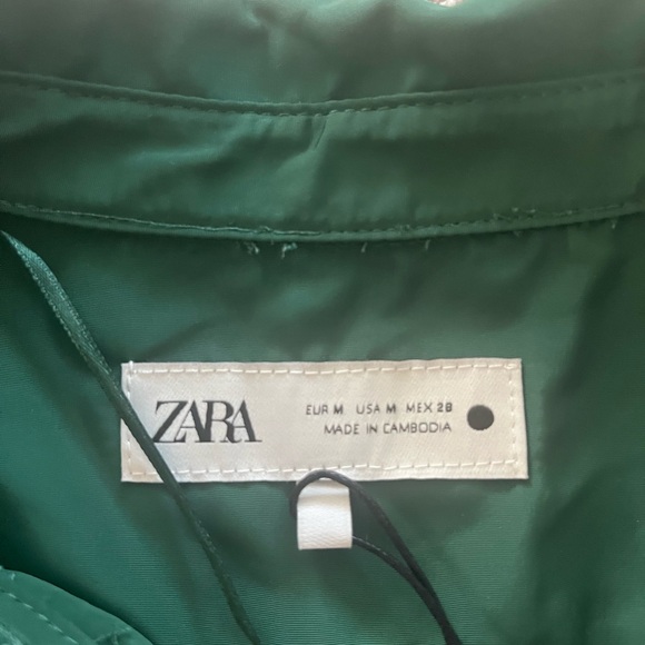 NWT Zara Green Satin Crop Top - Picture 3 of 5